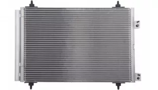 AC825638 Радиатор кондиционера  Audi Q7 4L Арт AL13048401602, вид 1