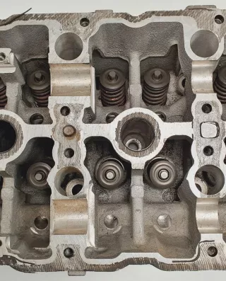 R2720162301 Клапанная крышка Mercedes R W251 Арт AL13124665278_3, вид 3
