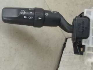  переключатель поворотов (света) Mazda 3 BK Арт 24000410/2, вид 1