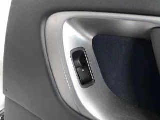  кнопка стеклоподъемника зад прав Subaru Legacy 4 Арт 24005222/4