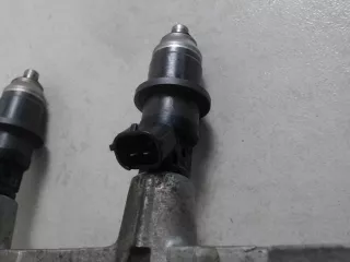  форсунка топливная Mitsubishi Carisma Арт 25024476/3, вид 1