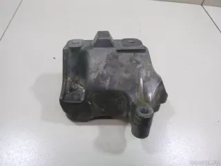 5Q0199117A VAG Кронштейн КПП Skoda Octavia A8 Арт E14939142, вид 1