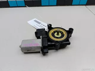 67627406624 BMW Моторчик стеклоподъемника BMW X3 G01 Арт E48456332, вид 3