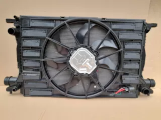 8W0121251AB Кассета радиаторов Audi Q7 4M Арт AL13314535478