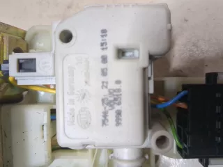 30753828 Замок крышки багажника Volvo XC90 1 restailing Арт 9266985, вид 2