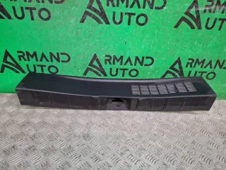 7240A290XA, 7240A199ZZ, 4 Кожух замка багажника Mitsubishi Outlander 3 Арт ARM355724, вид 1