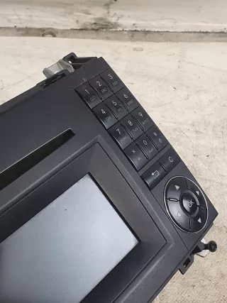 A1699002200 Магнитола (аудио система) Mercedes B W245 Арт AL15249892290_2, вид 3