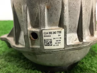 A2052407700,2052407700 Подушка крепления двигателя Mercedes C W205 Арт 00269472, вид 2