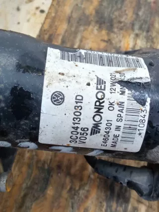 3C0413031D Амортизатор передний правый Volkswagen Passat B7 Арт AL15187178915, вид 4