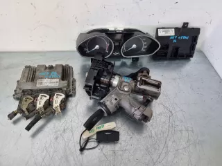 DA6A-12A650-MC,0281031530 Блок управления двигателем Ford Fiesta 6 Арт AL15194353155, вид 1