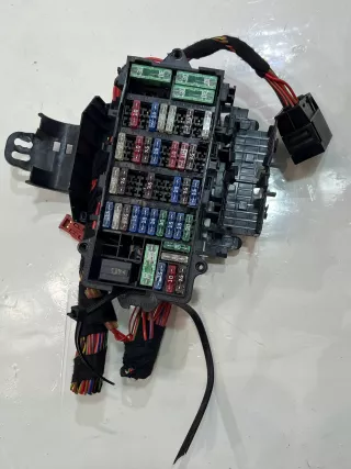 99761034100,,,888.139.655 Короб предохранителей Porsche Cayman 987 Арт AL15214629301, вид 1