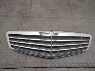 A2048800023 Решетка радиатора Mercedes C W204 Арт 20101532