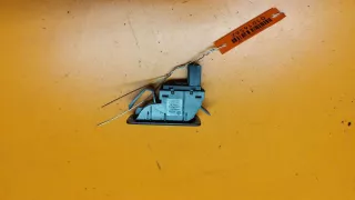 5K0959855  Кнопка стеклоподъемника переднего правого Volkswagen Touran 2 Арт 01016562, вид 1