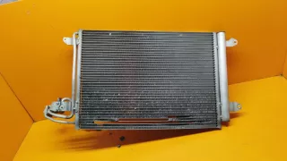 1K0820411AC  Радиатор кондиционера Volkswagen Touran 2 Арт 01018494, вид 3
