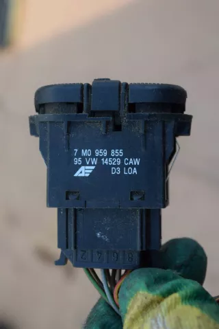 7M0959855 Кнопка стеклоподъемника Volkswagen Sharan 1 Арт SP640, вид 2