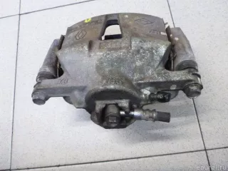410018526R Renault Суппорт тормозной передний правый Renault Arkana Арт E100501878, вид 2