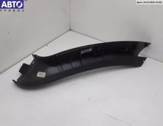 1u9867713 Накладка двери (крышки) багажника Skoda Octavia A4 Арт 54972374, вид 2