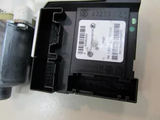 8P0959801M VAG Моторчик стеклоподъемника Audi A3 8P Арт E81047334, вид 4