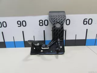8P0823480A VAG Крючок капота Audi A3 8P Арт E81049650