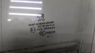 9676388080 Стекло двери передней левой Peugeot 2008 Арт 20133974, вид 2