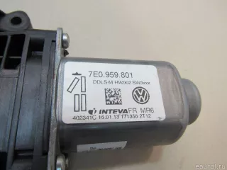 7E0959801Z06 VAG Моторчик стеклоподъемника Volkswagen Transporter T5 restailing Арт E81043971, вид 2