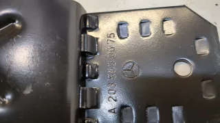 A2035830075 Упор противооткатный Mercedes C W204 Арт 20148161, вид 2