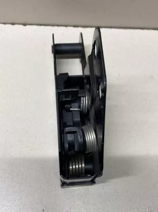 8E0823509C VAG Замок капота Audi A4 B6 Арт E95740823, вид 4