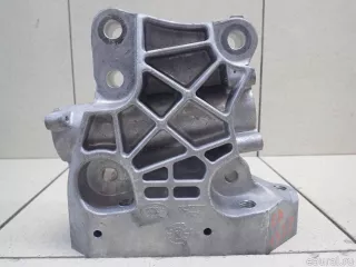 J9C1406 Jaguar Кронштейн двигателя Jaguar XE 1 restailing Арт E95738709, вид 1