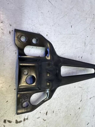 6600014077 Кронштейн замка капота Geely Coolray Арт lz232294, вид 3