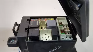 GX73-14A076-DA Блок предохранителей Jaguar XF 260 Арт 20186213, вид 2