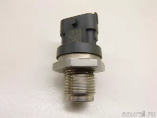 0281006064 BOSCH Датчик давления топлива Land Rover Range Rover Sport 1 restailing Арт E84816344, вид 1