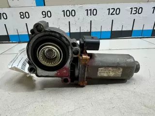 0130008508 BOSCH Моторчик блокировки межосевого дифференциала Land Rover Discovery 4 Арт E48572876, вид 6