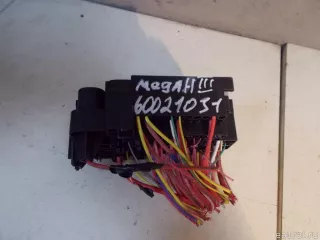  Блок предохранителей Renault Megane 3 Арт E60021031, вид 1
