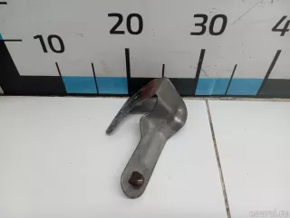 7P0253047A VAG Кронштейн глушителя Volkswagen Touareg 2 Арт E31652720, вид 1