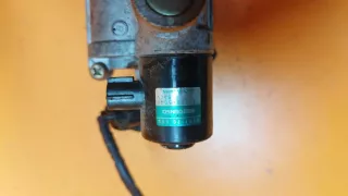 1985003040,1382005040  Заслонка дроссельная Mazda Xedos 6 Арт 01017825, вид 2