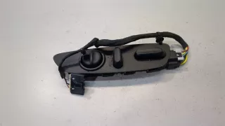 84230309 Кнопка регулировки сидения Chevrolet Malibu 9 Арт 20121393, вид 1