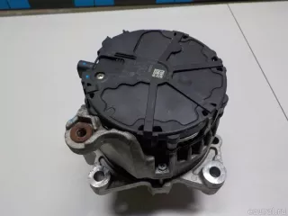 12318571358 BMW Генератор BMW X5 G05  Арт E52517700, вид 4