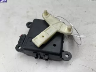 3G240-30820 Моторчик заслонки отопителя Nissan Almera N16 Арт 55038209, вид 1