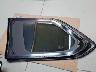 6121A552 Стекло кузовное заднее правое глухое Mitsubishi Outlander 3 Арт ZAP346347, вид 4
