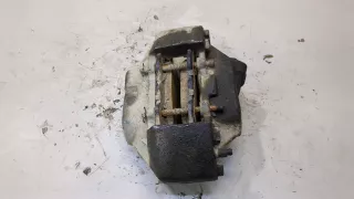 5510081A10,5516180000 Суппорт тормозной передний левый Suzuki Jimny 3 Арт 9135887