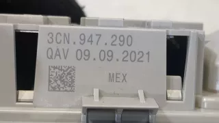 3CN947290 Фонарь салона (плафон) Volkswagen Taos Арт 9174000, вид 3