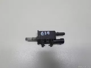 12597567 GM Клапан вентиляции топливного бака Chevrolet Tahoe GMT900 Арт E51975614, вид 2