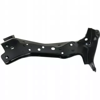 8V0 821 136 C Кронштейн крепления крыла переднего правого Audi A3 8V Арт car0206349, вид 1