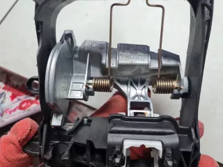 51217296457 Кронштейн ручки двери передней левой MINI CLUBMAN F54 Арт Z347441, вид 2