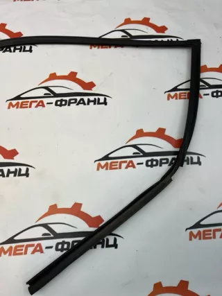 9156247fg Уплотнитель стекла двери Honda Civic 6 Арт MF19384, вид 3