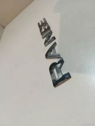 LR026396 Land Rover Эмблема на крышку багажника Land Rover Evoque 1 restailing Арт E23361356, вид 2