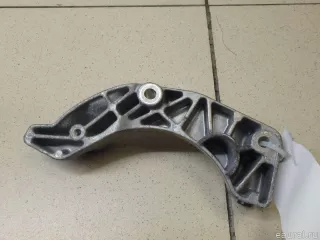 31401869 Volvo Кронштейн компрессора кондиционера Volvo XC60 1 Арт E6965299, вид 3