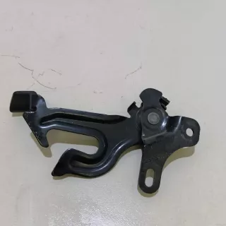 31218611 Volvo Крючок капота Volvo V60 1 Арт E23641642, вид 4
