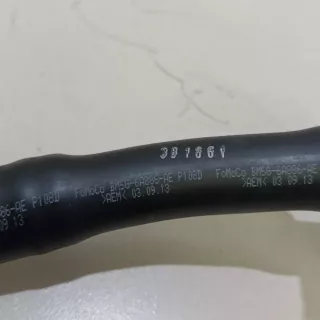 31375312 Volvo Шланг вентиляции картер. газов Volvo V40 2 Арт E23477544, вид 3