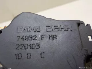 31101061 Volvo Моторчик заслонки печки Volvo XC70 2 Арт E14250644, вид 4